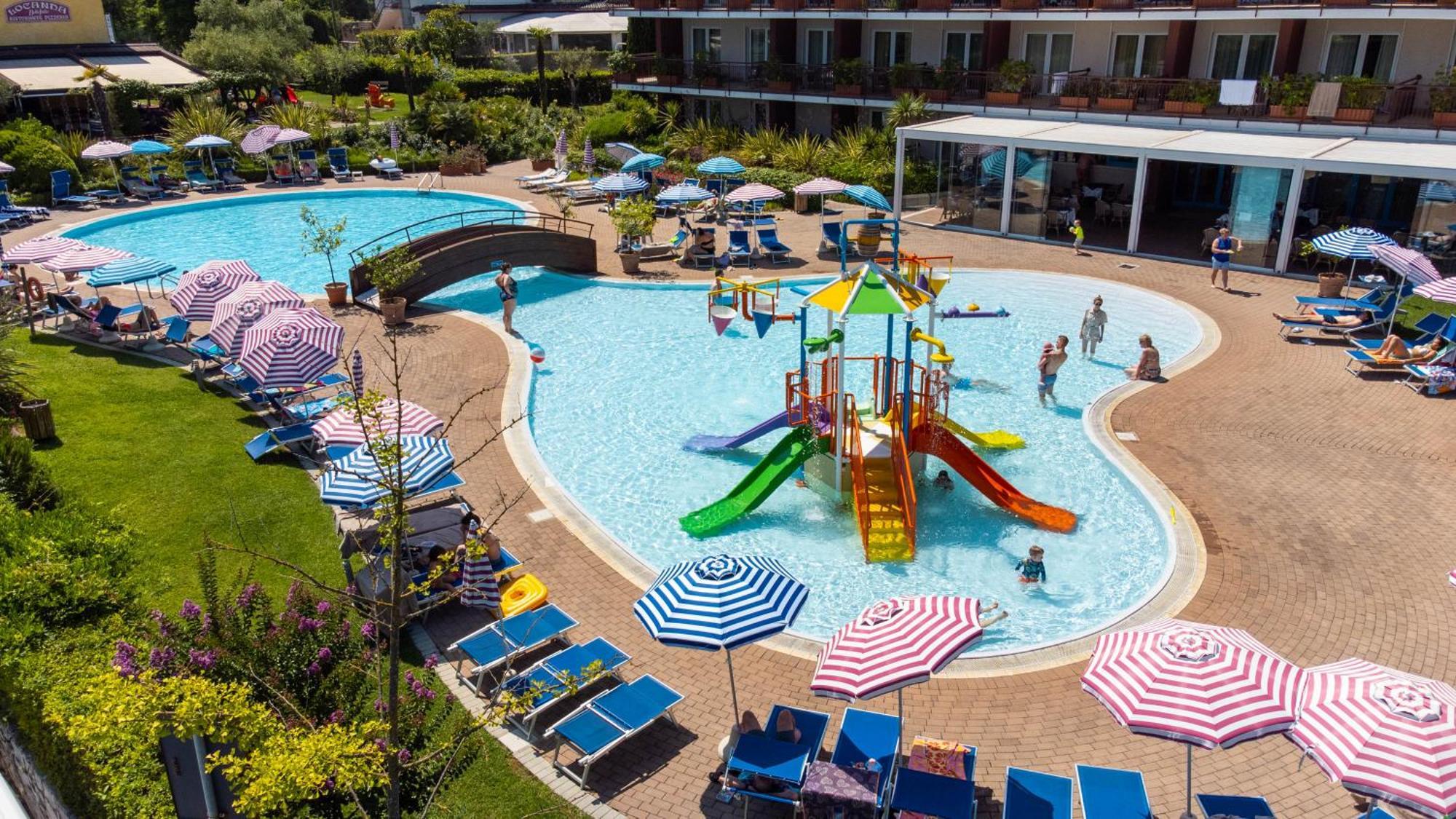 Hotel Bella Italia Пескьера-дель-Гарда Экстерьер фото