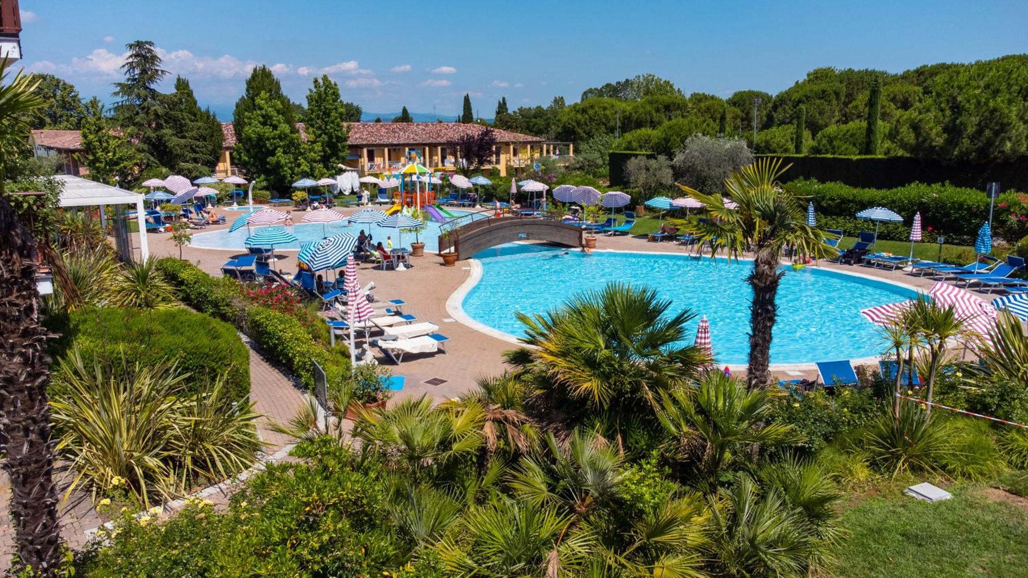 Hotel Bella Italia Пескьера-дель-Гарда Экстерьер фото